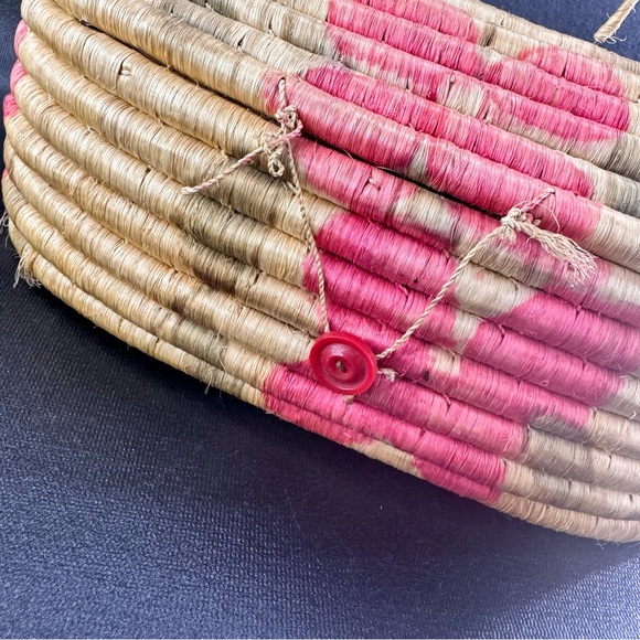 Vintage Handwoven Coiled Spiral Basket With Lid & Handle Floral Pattern - Picture 3 of 11